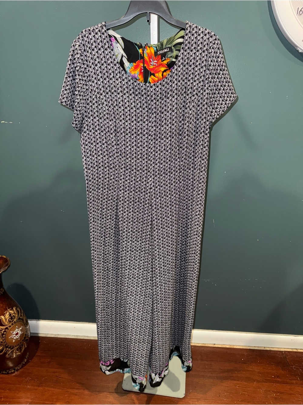 Roz & Ali Black and White Geometric Maxi Dress with Floral Trim